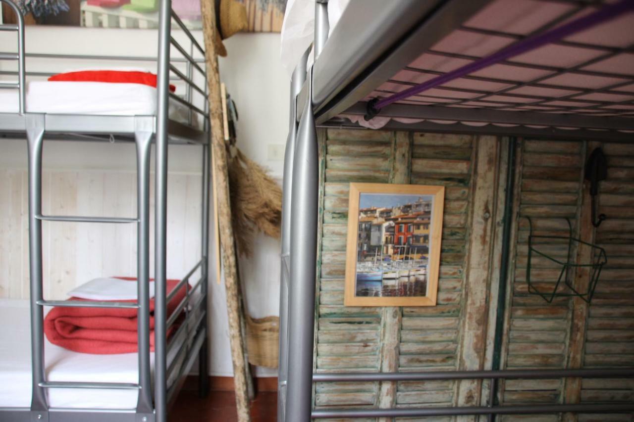 Hostel Au Petit Chez Soi Cassis Exteriér fotografie
